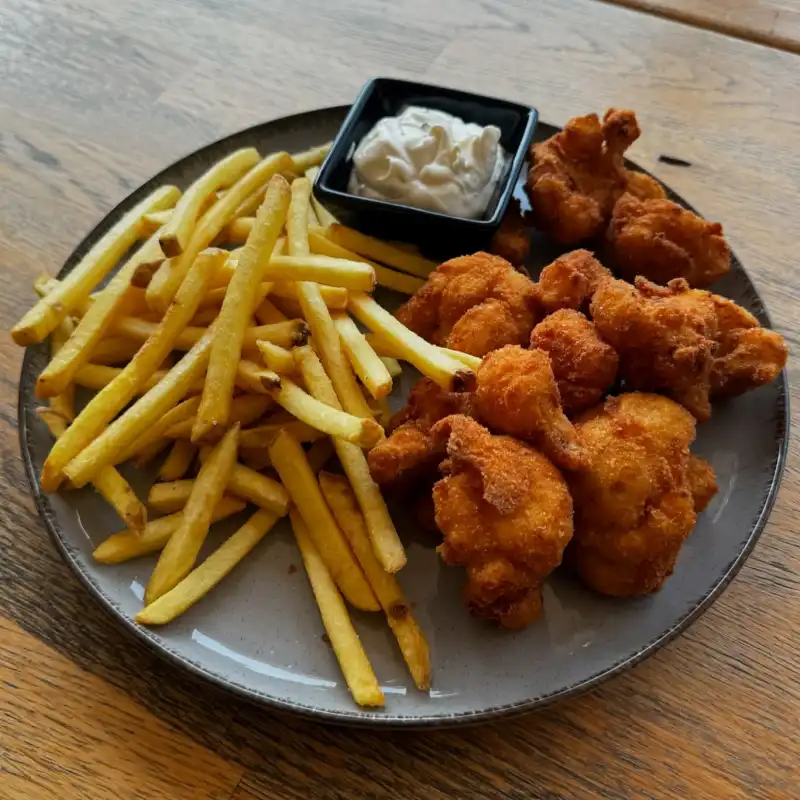 Smažený květák se steakovými hranolky