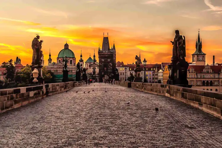 Charles Bridge - Prague walking Tour with guide