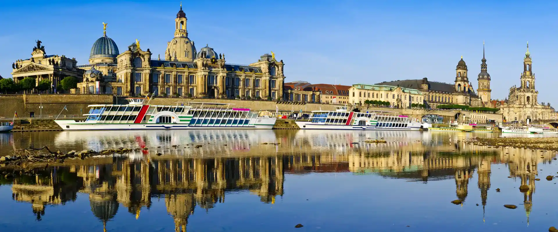 Dresden panorama with Elbe river
