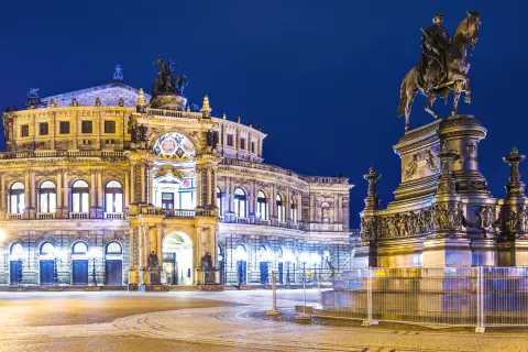 Prague-Dresden One-way Sightseeing Journey